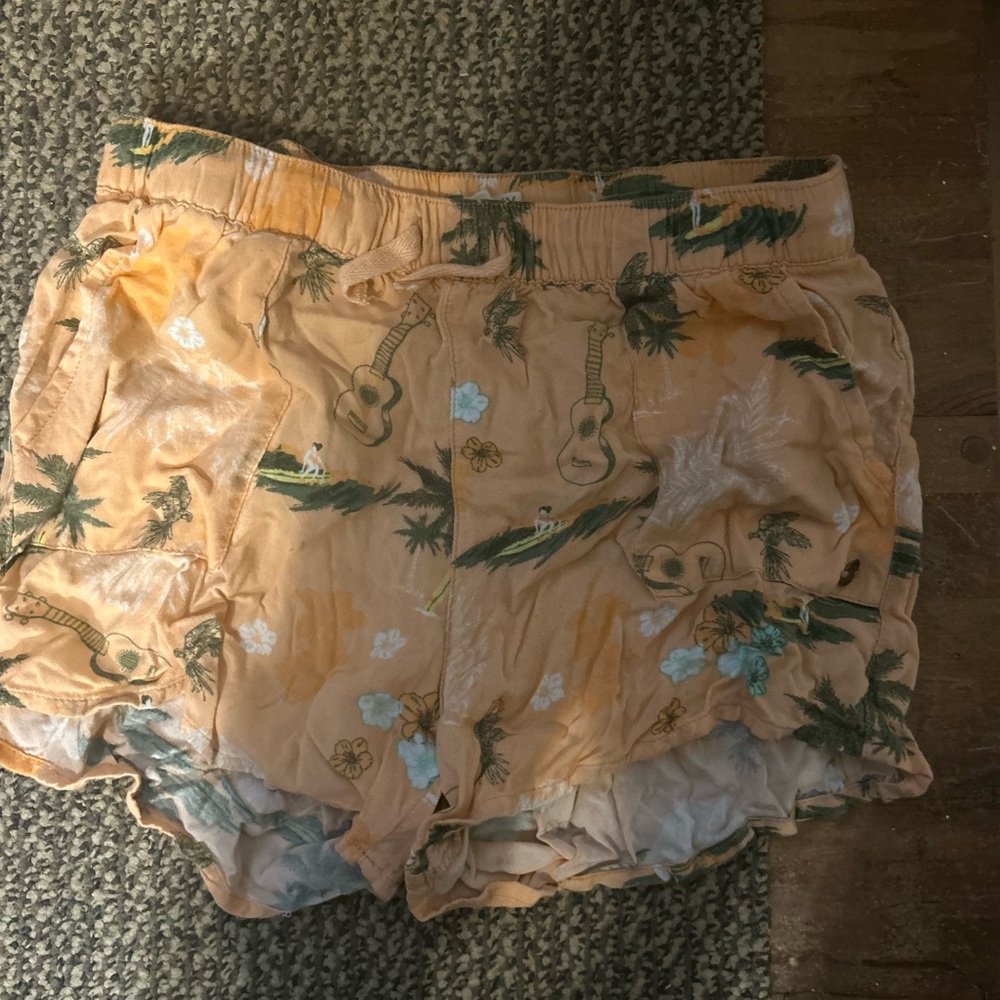 ROXY GIRL floral shorts.